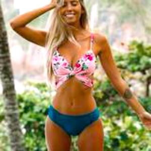 Floral Bathing Suit from Beachsissi